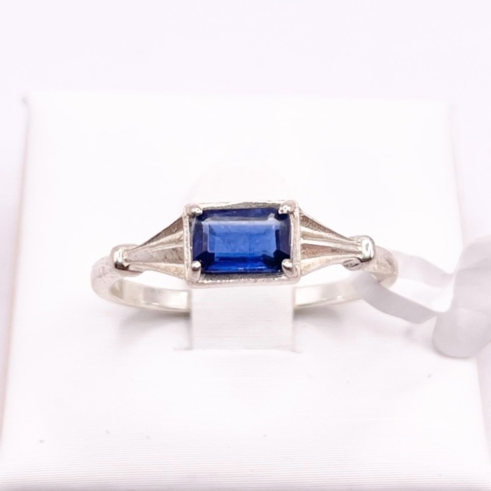 Size 8.5 Blue Kyanite 925 Sterling Silver Ring